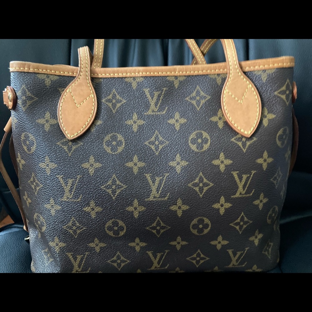 Authentic Louis Vuitton Neverfull PM bag